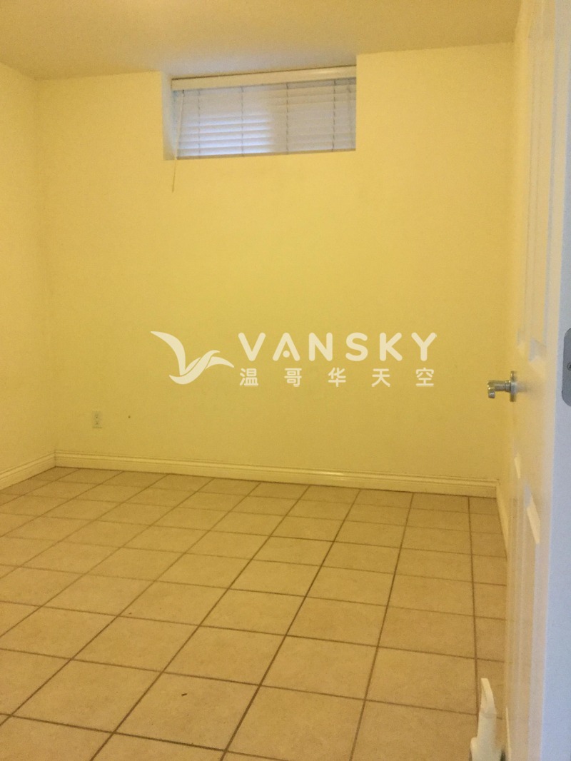 260405125723_4. Bdrm.jpg